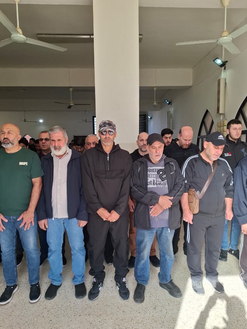 مدينة صور شيعت المرحوم السيد علي مناع ( ابو حسين) والد السعيد مفقود الاثر حسن مناع ( مطيع)