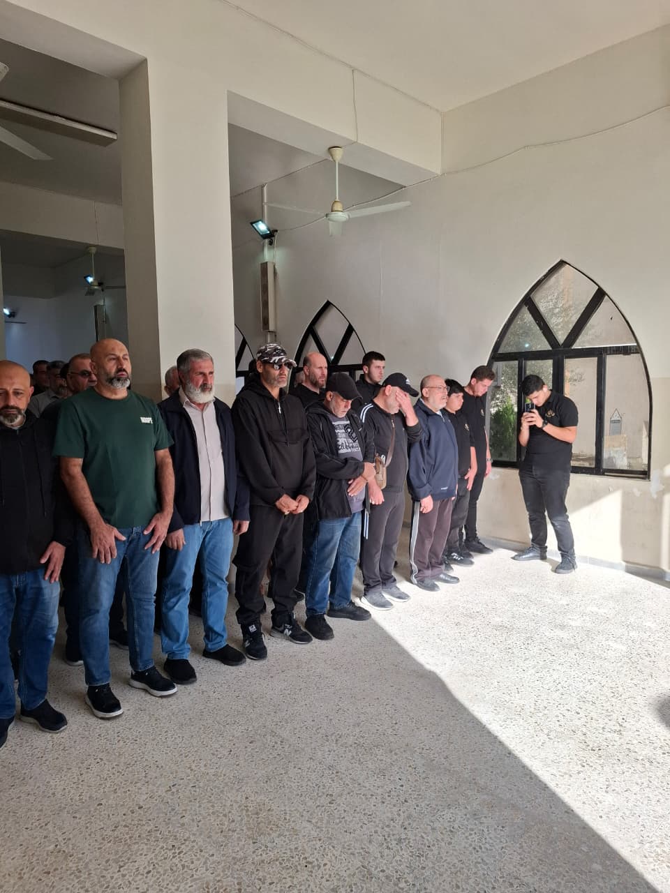 مدينة صور شيعت المرحوم السيد علي مناع ( ابو حسين) والد السعيد مفقود الاثر حسن مناع ( مطيع)