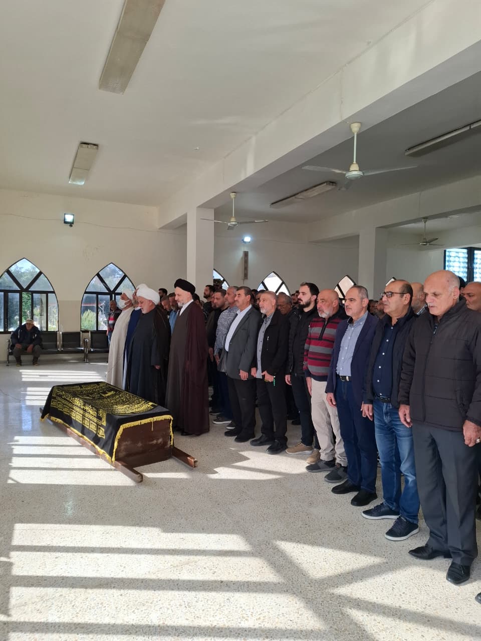 مدينة صور شيعت المرحوم السيد علي مناع ( ابو حسين) والد السعيد مفقود الاثر حسن مناع ( مطيع)