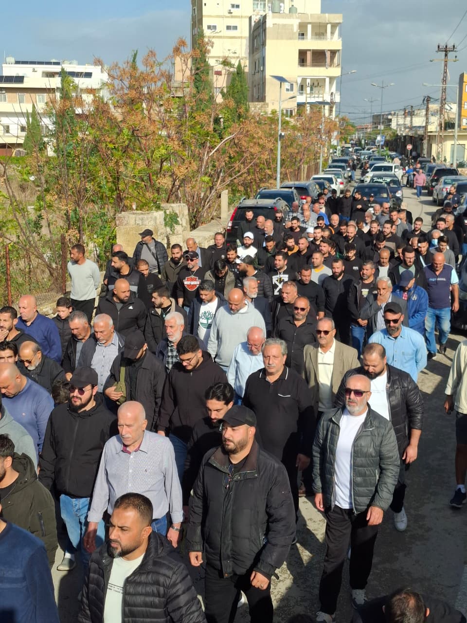 مدينة صور شيعت المرحوم السيد علي مناع ( ابو حسين) والد السعيد مفقود الاثر حسن مناع ( مطيع)