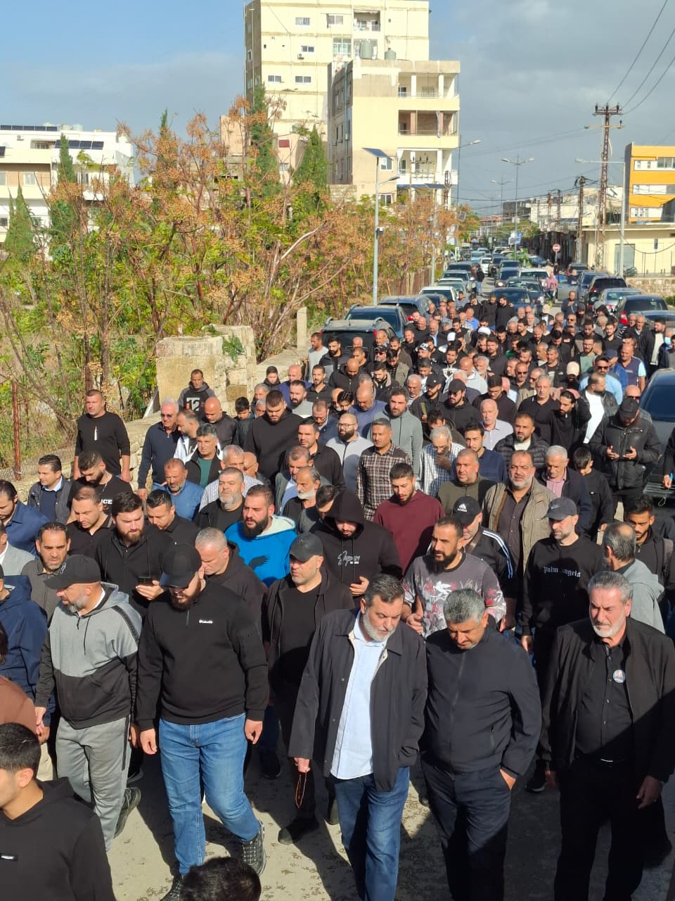 مدينة صور شيعت المرحوم السيد علي مناع ( ابو حسين) والد السعيد مفقود الاثر حسن مناع ( مطيع)