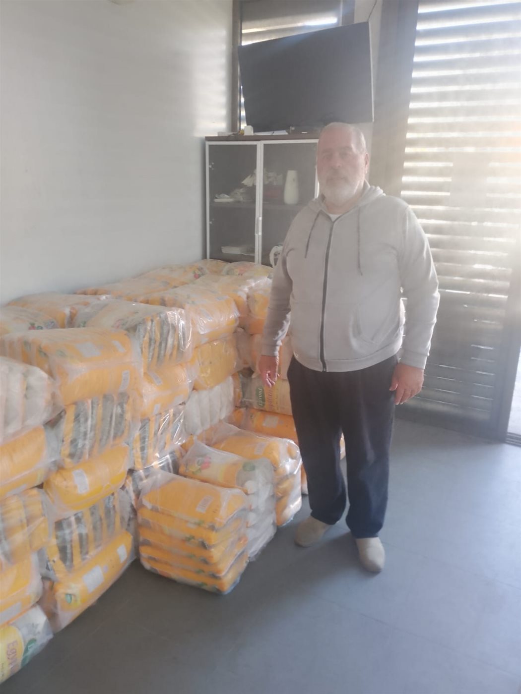 نقابة صيادي الأسماك في صور تشكر المهندس ناصيف سقلاوي على تقديم 4 أطنان من الأرز