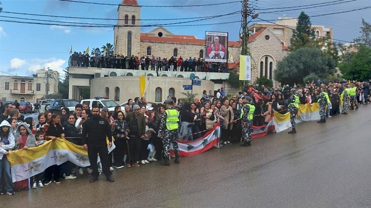 اللواء عبد الله ينوه بجهود قوى الأمن خلال زيارة البابا