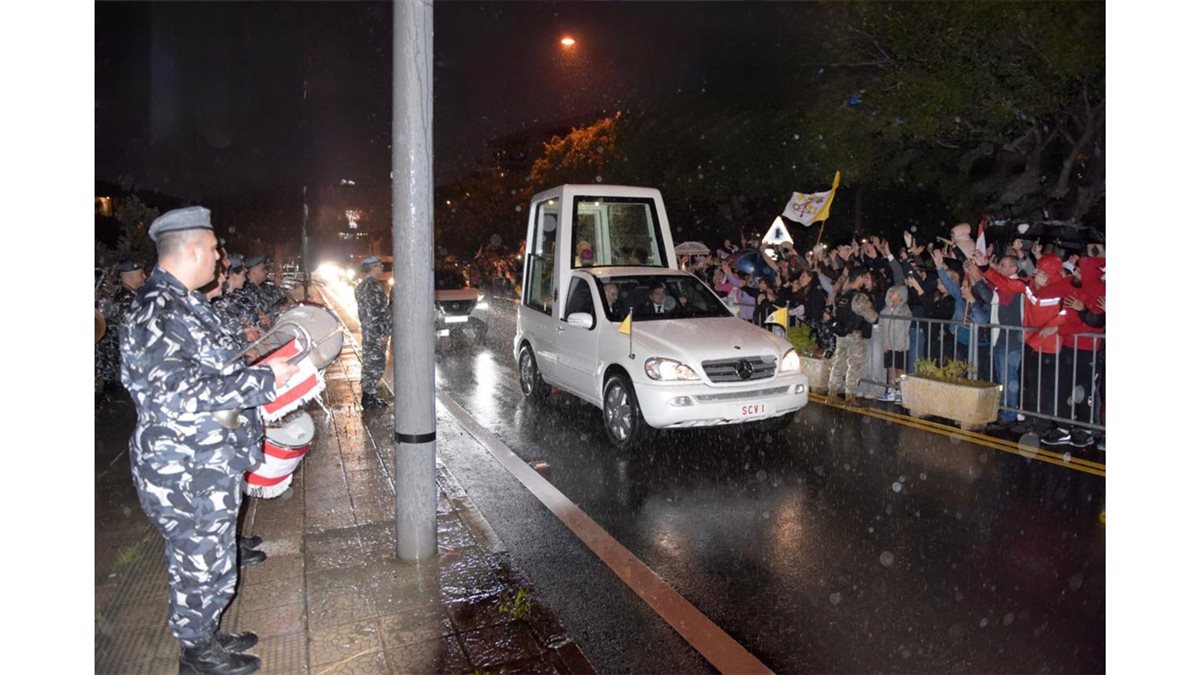 اللواء عبد الله ينوه بجهود قوى الأمن خلال زيارة البابا