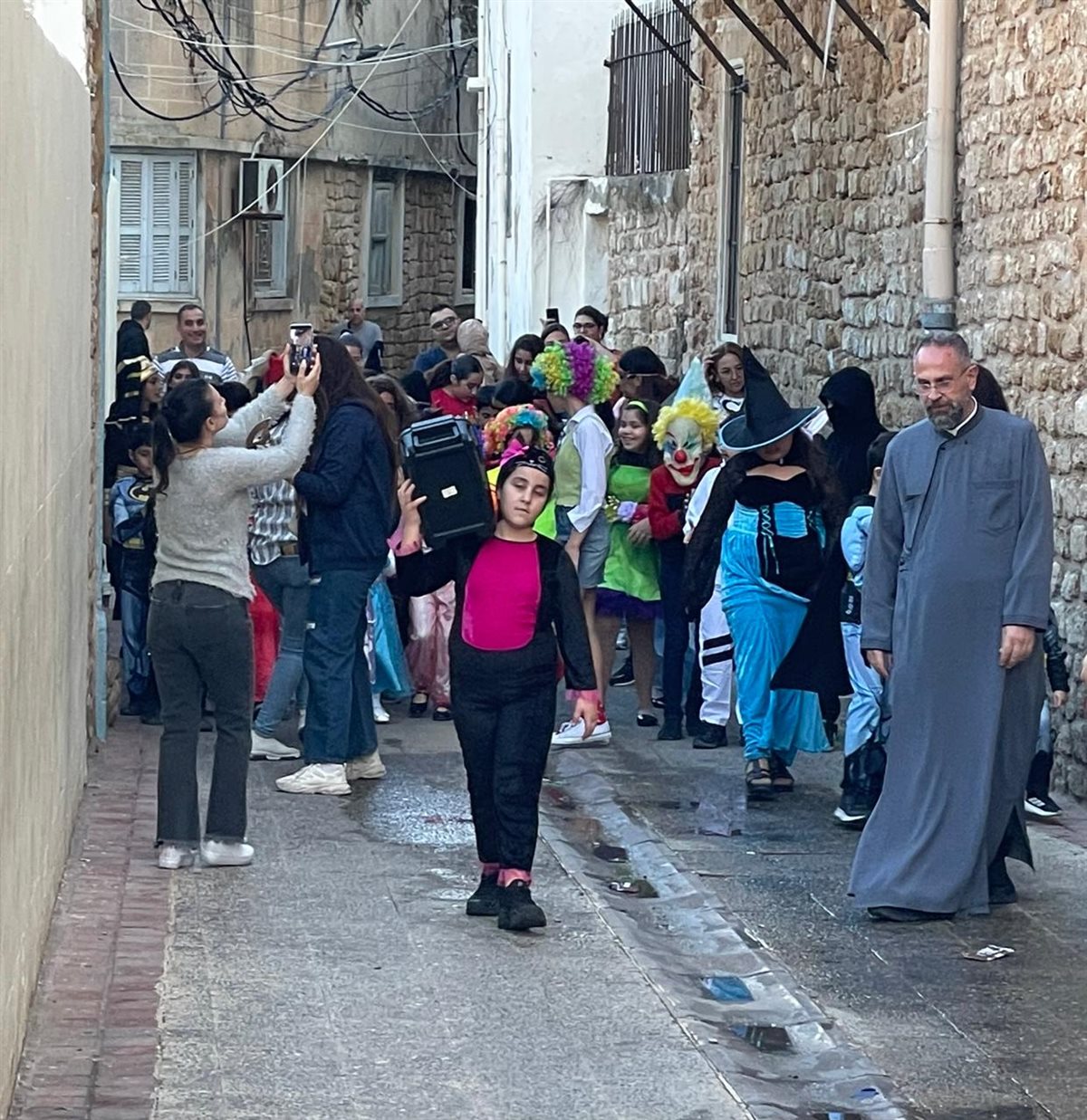 رعية القديس مار توما للروم الأرثوذكس في صور تحتفل بعيد البربارة