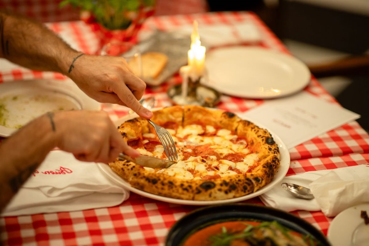 إفتتاح حاشد ل NAPizza في أبيدجان: النكهة الإيطالية الأصيلة بين أيديكم!