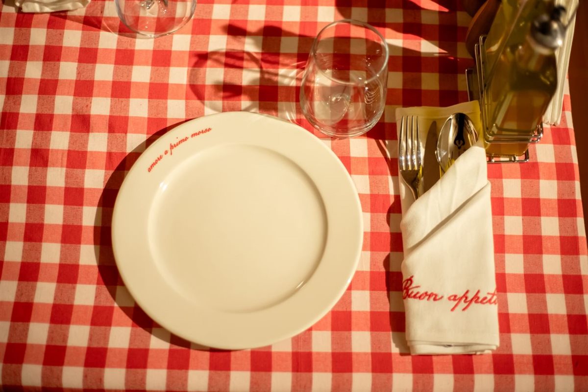 إفتتاح حاشد ل NAPizza في أبيدجان: النكهة الإيطالية الأصيلة بين أيديكم!