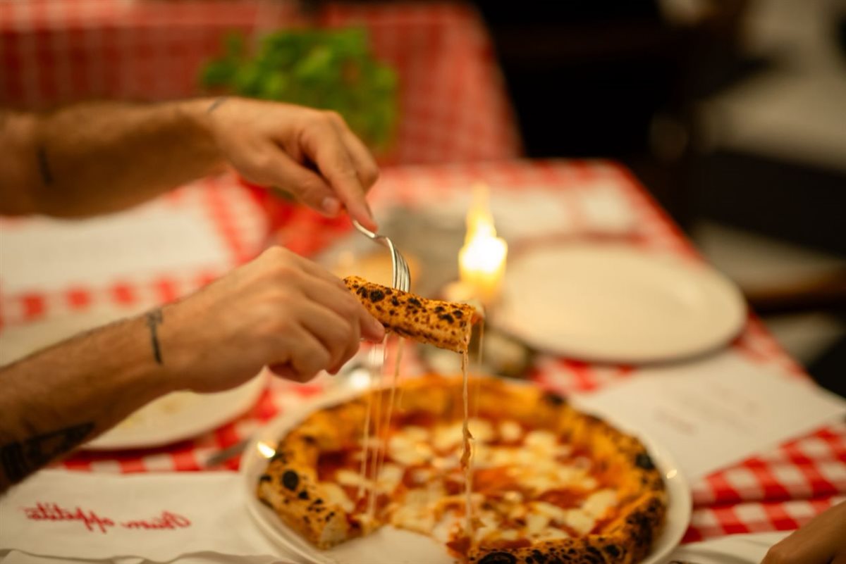 إفتتاح حاشد ل NAPizza في أبيدجان: النكهة الإيطالية الأصيلة بين أيديكم!
