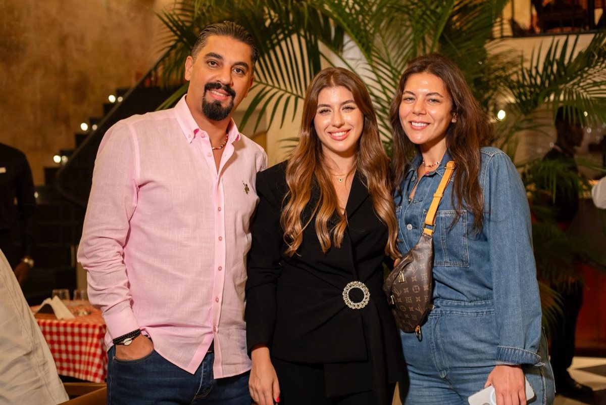 إفتتاح حاشد ل NAPizza في أبيدجان: النكهة الإيطالية الأصيلة بين أيديكم!