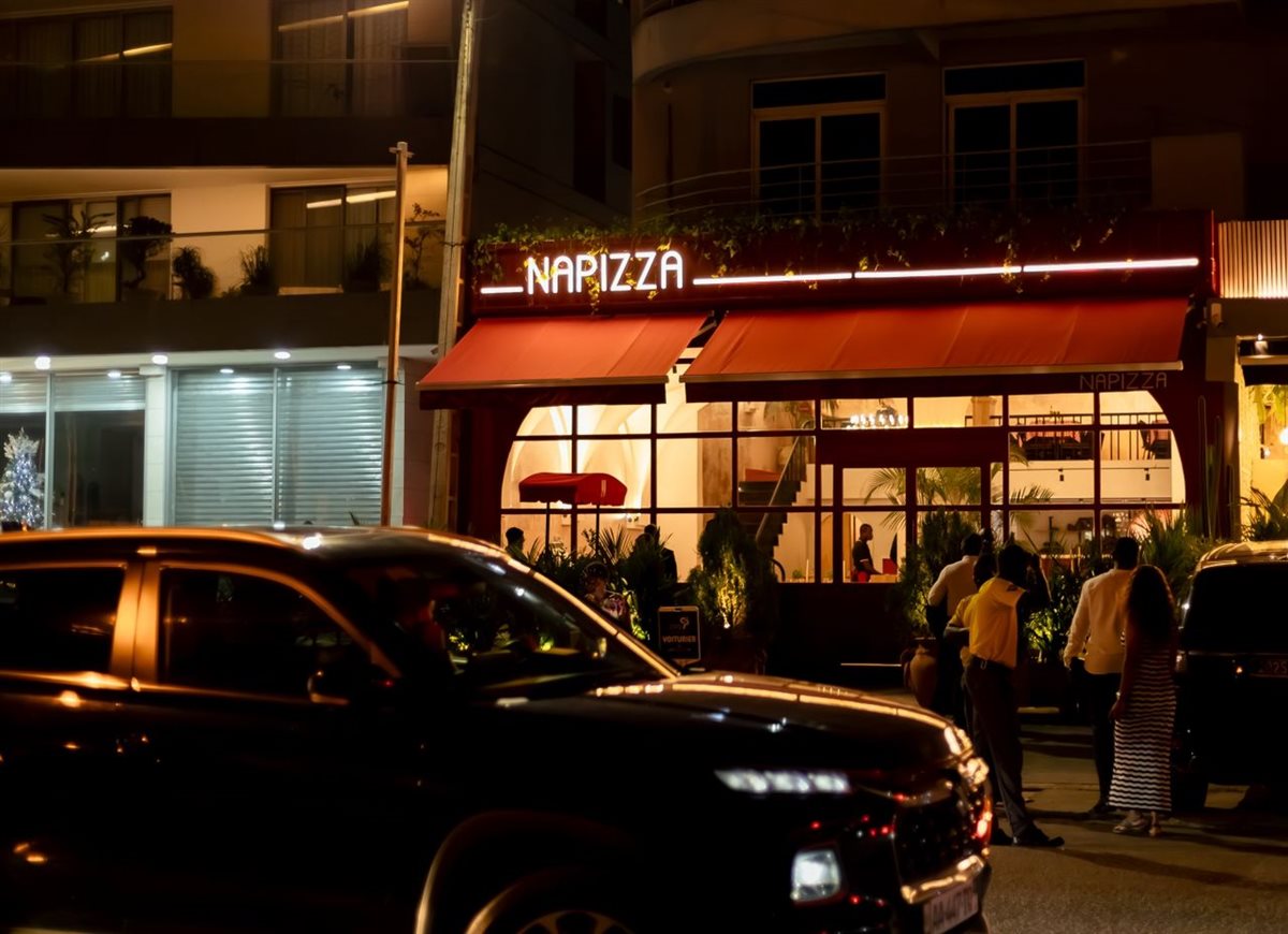 إفتتاح حاشد ل NAPizza في أبيدجان: النكهة الإيطالية الأصيلة بين أيديكم!