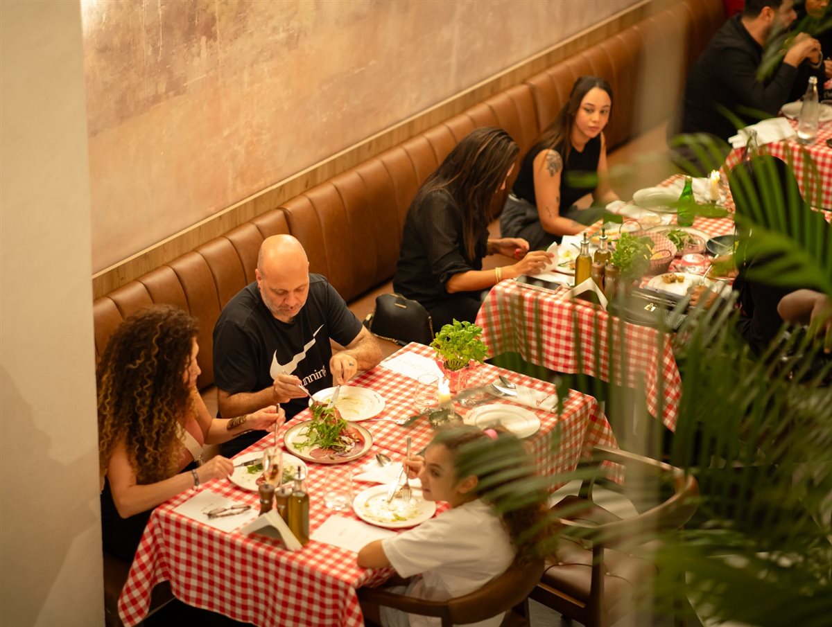 إفتتاح حاشد ل NAPizza في أبيدجان: النكهة الإيطالية الأصيلة بين أيديكم!