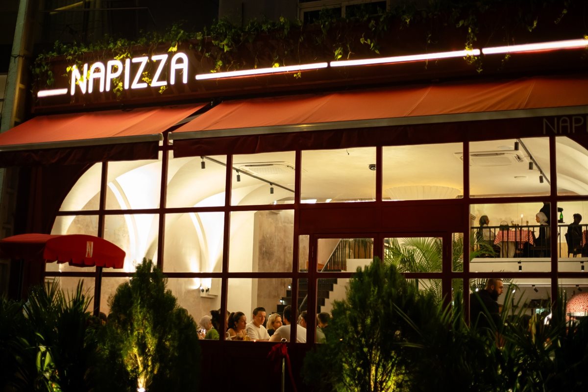 إفتتاح حاشد ل NAPizza في أبيدجان: النكهة الإيطالية الأصيلة بين أيديكم!