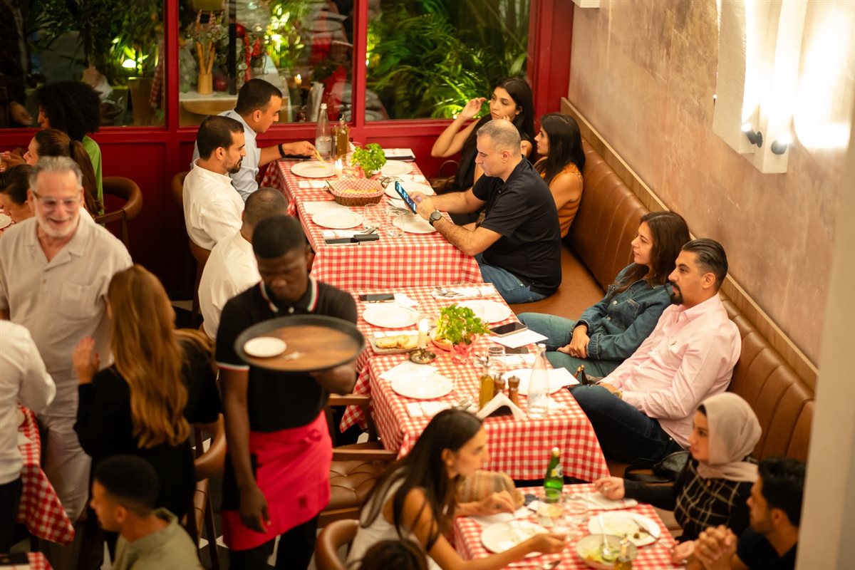 إفتتاح حاشد ل NAPizza في أبيدجان: النكهة الإيطالية الأصيلة بين أيديكم!