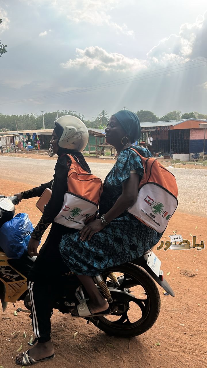 الجامعة اللبنانية الثقافية فرع أبيدجان تواصل دعمها التربوي بتوزيع مستلزمات مدرسية في عدد من المناطق