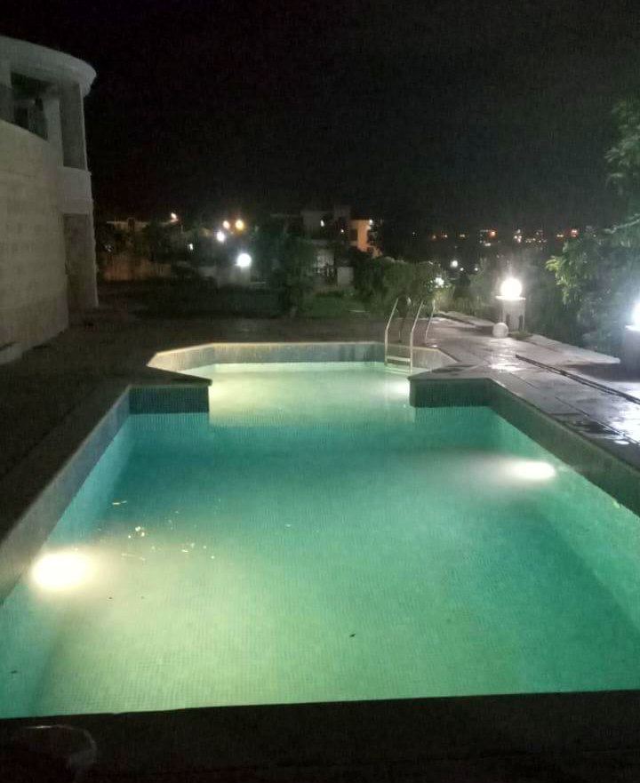 بالصور: فيلا مميزة ٣ طوابق للبيع في منطقة برج بعلبكي