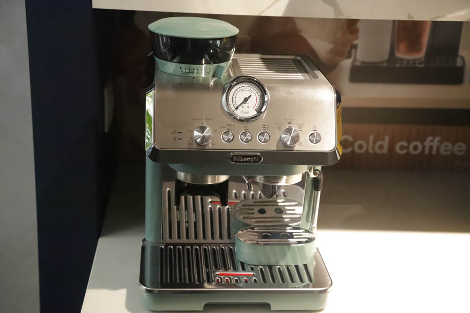 CAFFE DEL MONDO في أبيدجان القهوة كما يجب أن تكون من قلب الجودة والاستدامة