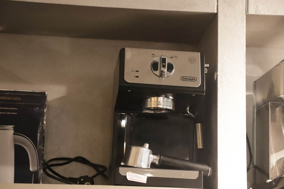 CAFFE DEL MONDO في أبيدجان القهوة كما يجب أن تكون من قلب الجودة والاستدامة