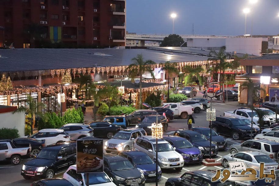 بريما سنتر في أبيدجان يتألق بزينة الأعياد ويستقطب آلاف الزوار!