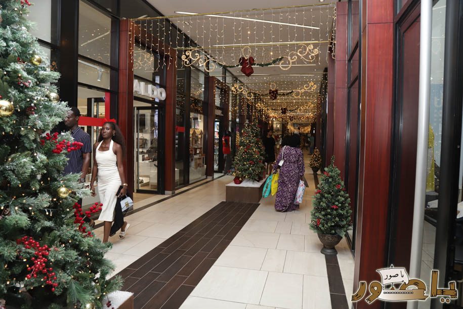 بريما سنتر في أبيدجان يتألق بزينة الأعياد ويستقطب آلاف الزوار!