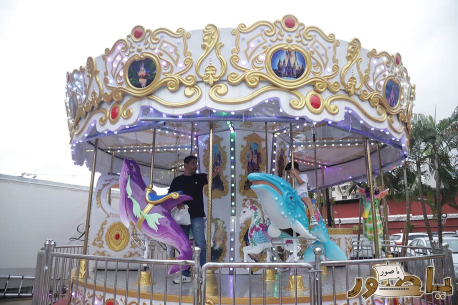 بريما سنتر في أبيدجان يتألق بزينة الأعياد ويستقطب آلاف الزوار!