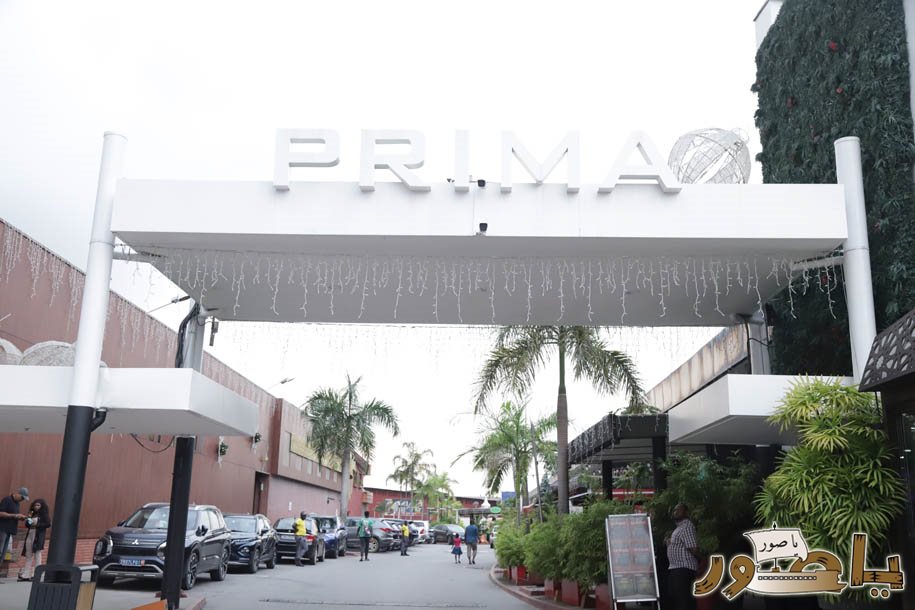 بريما سنتر في أبيدجان يتألق بزينة الأعياد ويستقطب آلاف الزوار!