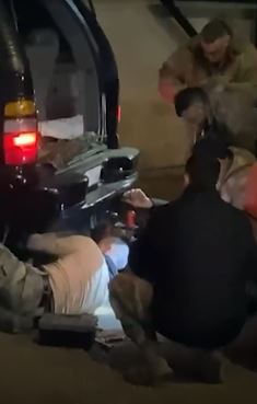 بالصور: مخبأة بطريقة احترافية... الجمارك توقف آلية محملة بأدوية مخفية للتهريب!