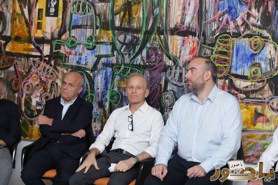 بالصور من أبيدجان: آل الخليل يتقبلون التعازي بالسفير خليل الخليل في مجلس عزاء مهيب