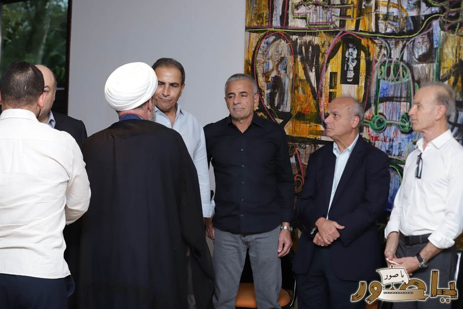 بالصور من أبيدجان: آل الخليل يتقبلون التعازي بالسفير خليل الخليل في مجلس عزاء مهيب