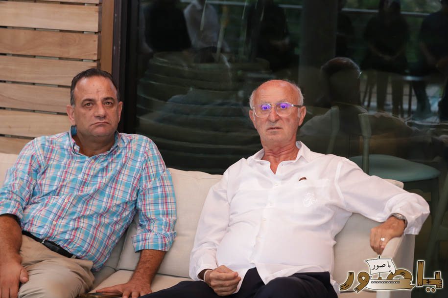 بالصور من أبيدجان: آل الخليل يتقبلون التعازي بالسفير خليل الخليل في مجلس عزاء مهيب