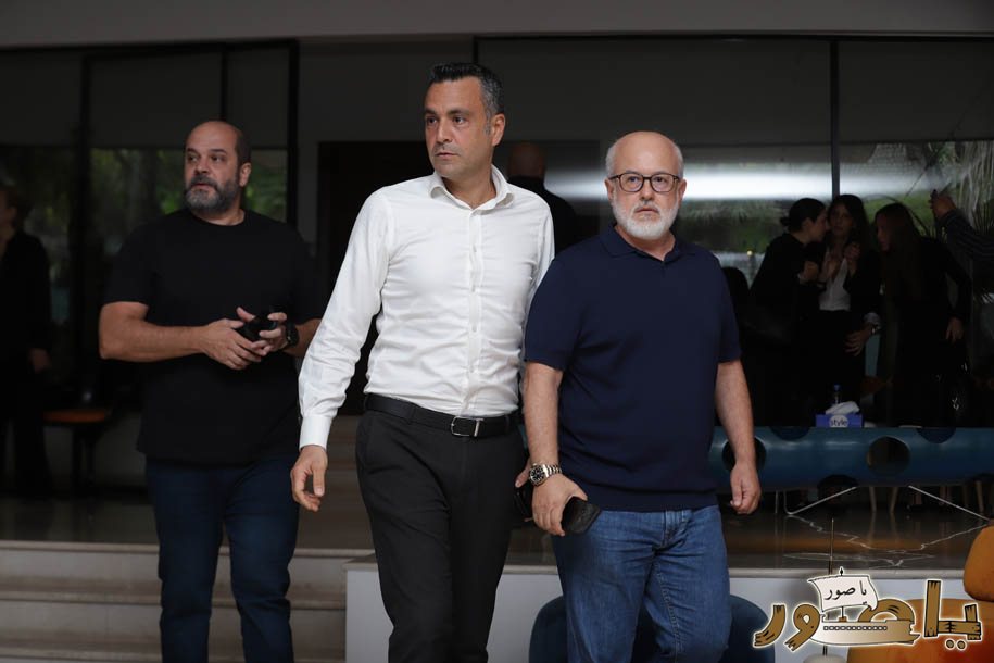 بالصور من أبيدجان: آل الخليل يتقبلون التعازي بالسفير خليل الخليل في مجلس عزاء مهيب