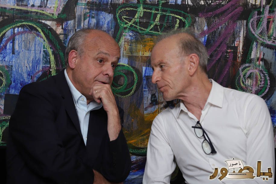 بالصور من أبيدجان: آل الخليل يتقبلون التعازي بالسفير خليل الخليل في مجلس عزاء مهيب