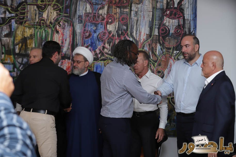 بالصور من أبيدجان: آل الخليل يتقبلون التعازي بالسفير خليل الخليل في مجلس عزاء مهيب