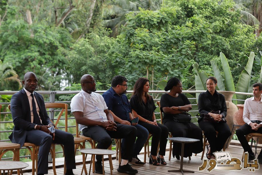 بالصور من أبيدجان: آل الخليل يتقبلون التعازي بالسفير خليل الخليل في مجلس عزاء مهيب