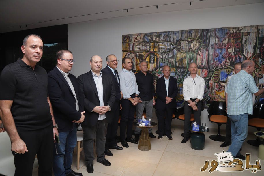 بالصور من أبيدجان: آل الخليل يتقبلون التعازي بالسفير خليل الخليل في مجلس عزاء مهيب