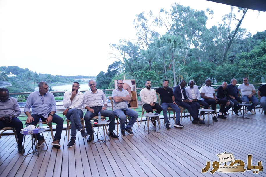 بالصور من أبيدجان: آل الخليل يتقبلون التعازي بالسفير خليل الخليل في مجلس عزاء مهيب