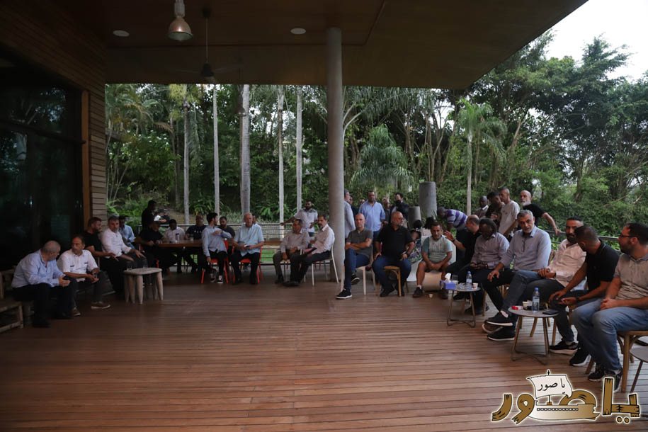 بالصور من أبيدجان: آل الخليل يتقبلون التعازي بالسفير خليل الخليل في مجلس عزاء مهيب