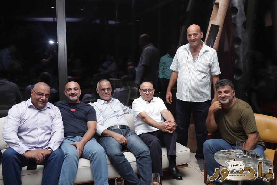 بالصور من أبيدجان: آل الخليل يتقبلون التعازي بالسفير خليل الخليل في مجلس عزاء مهيب