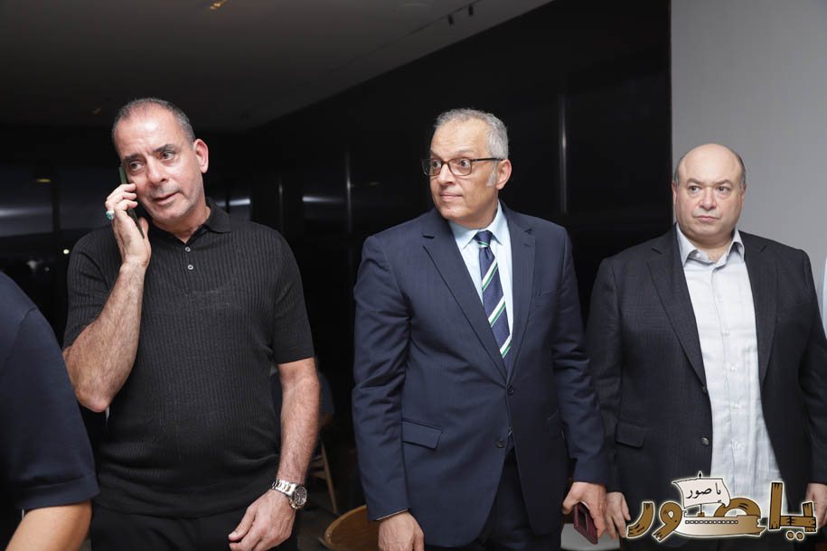 بالصور من أبيدجان: آل الخليل يتقبلون التعازي بالسفير خليل الخليل في مجلس عزاء مهيب