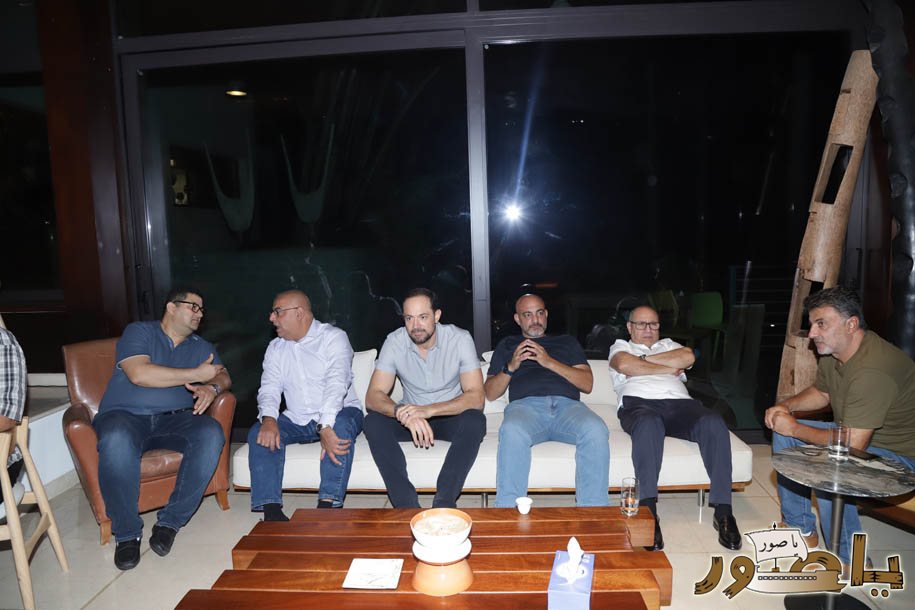 بالصور من أبيدجان: آل الخليل يتقبلون التعازي بالسفير خليل الخليل في مجلس عزاء مهيب