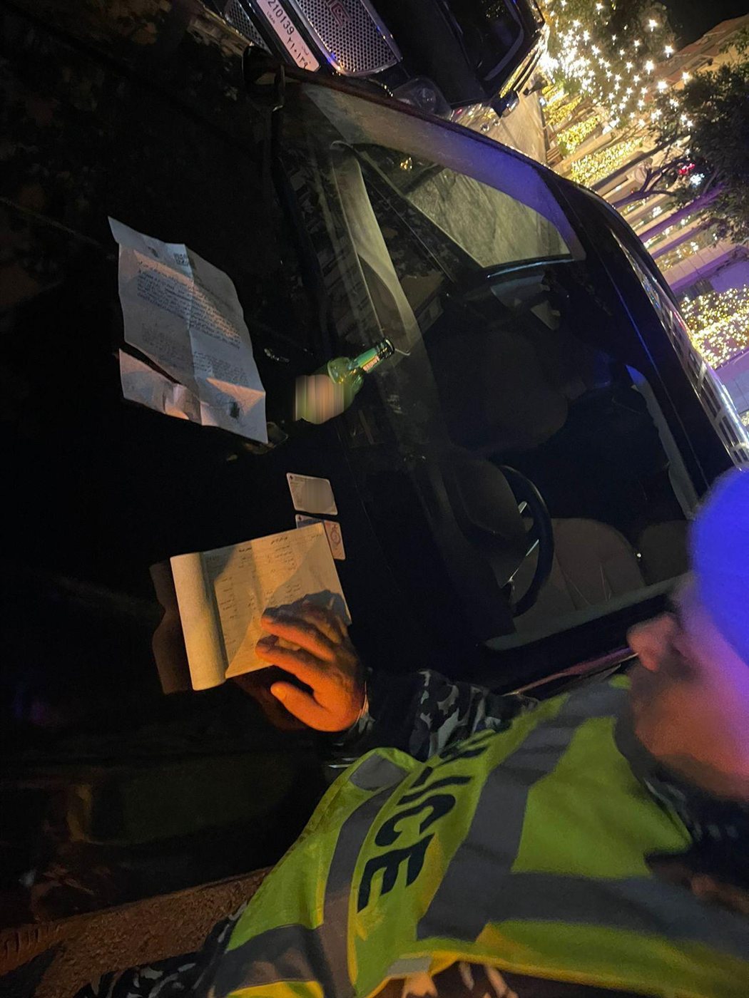 بالصور- حواجز أمنية لقياس نسبة الكحول لدى السائقين!