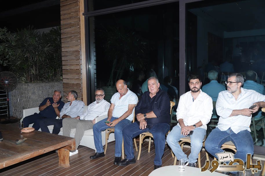 بالصور من أبيدجان: آل الخليل يتقبلون التعازي بالسفير خليل الخليل في مجلس عزاء مهيب