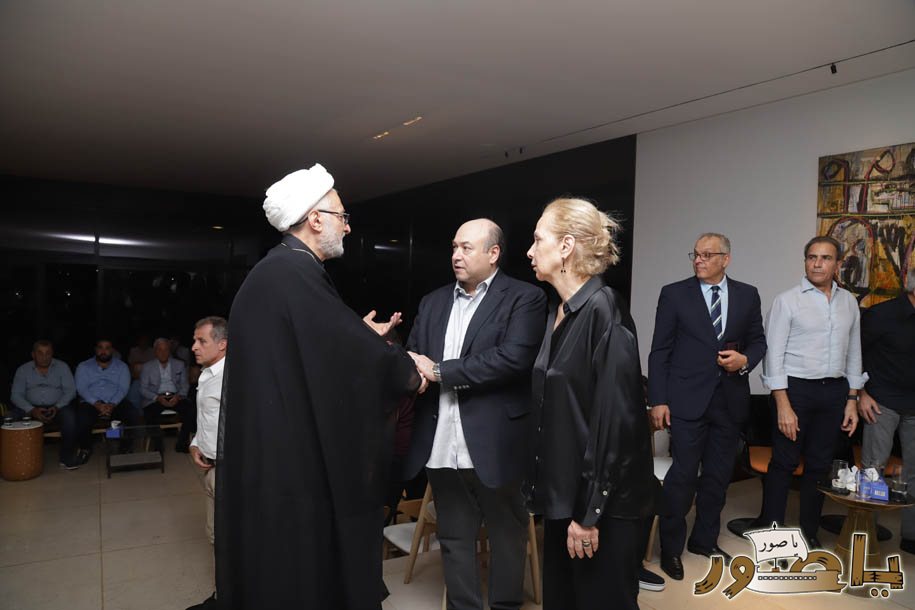 بالصور من أبيدجان: آل الخليل يتقبلون التعازي بالسفير خليل الخليل في مجلس عزاء مهيب