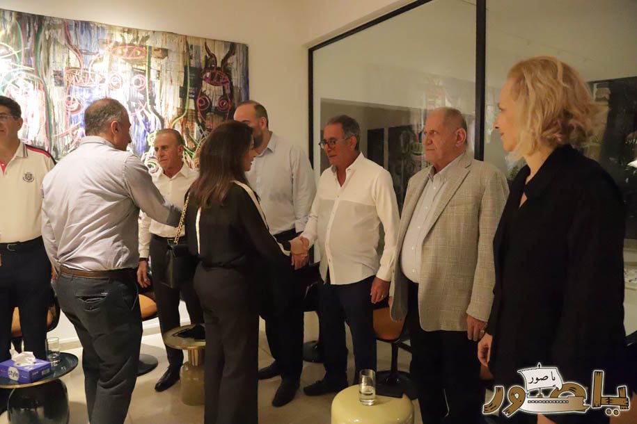 بالصور من أبيدجان: آل الخليل يتقبلون التعازي بالسفير خليل الخليل في مجلس عزاء مهيب