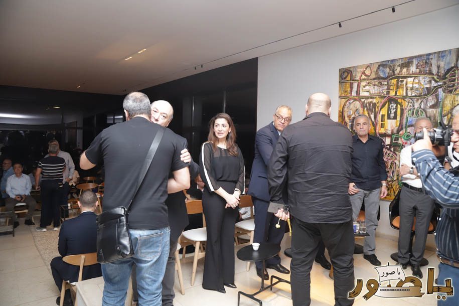 بالصور من أبيدجان: آل الخليل يتقبلون التعازي بالسفير خليل الخليل في مجلس عزاء مهيب