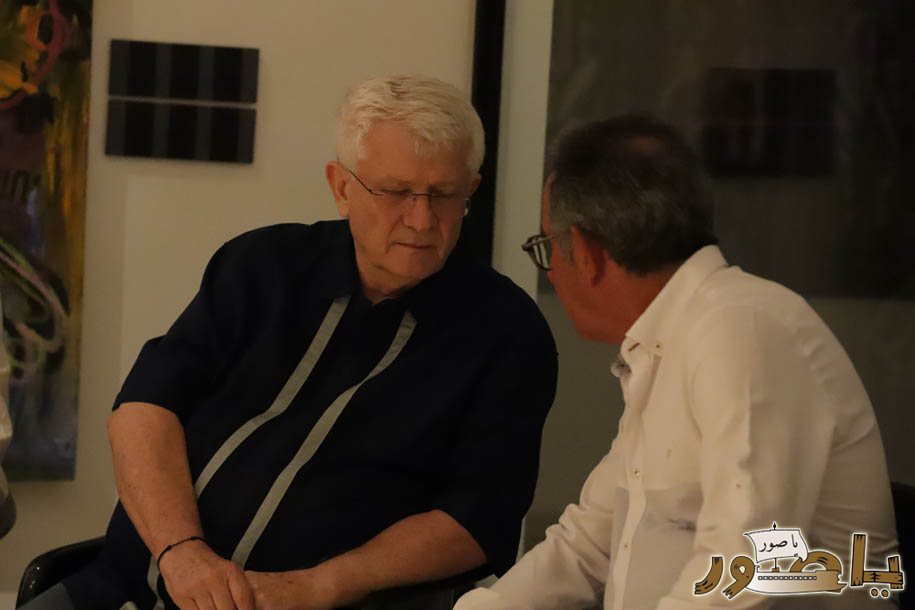 بالصور من أبيدجان: آل الخليل يتقبلون التعازي بالسفير خليل الخليل في مجلس عزاء مهيب