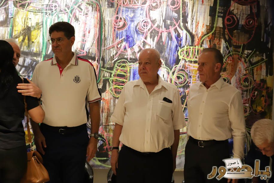 بالصور من أبيدجان: آل الخليل يتقبلون التعازي بالسفير خليل الخليل في مجلس عزاء مهيب