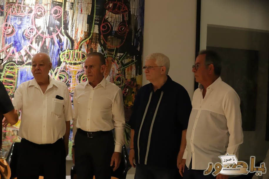 بالصور من أبيدجان: آل الخليل يتقبلون التعازي بالسفير خليل الخليل في مجلس عزاء مهيب