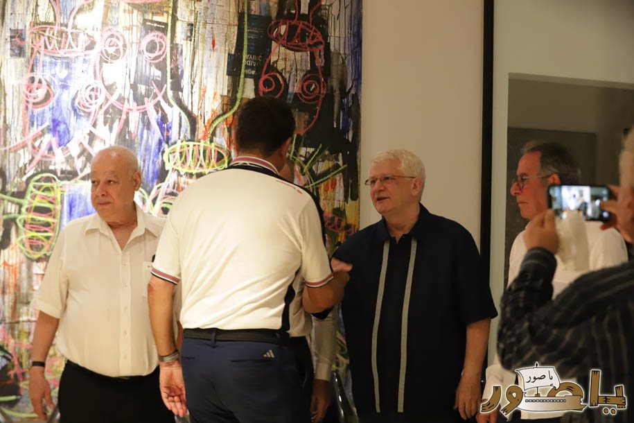 بالصور من أبيدجان: آل الخليل يتقبلون التعازي بالسفير خليل الخليل في مجلس عزاء مهيب