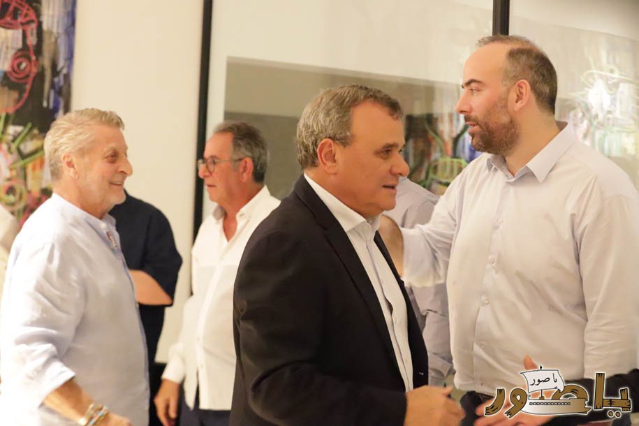 بالصور من أبيدجان: آل الخليل يتقبلون التعازي بالسفير خليل الخليل في مجلس عزاء مهيب