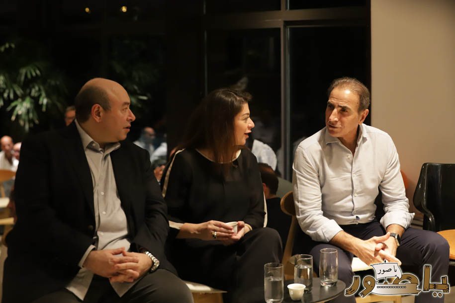 بالصور من أبيدجان: آل الخليل يتقبلون التعازي بالسفير خليل الخليل في مجلس عزاء مهيب